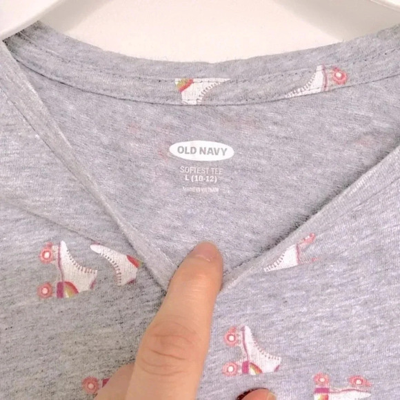 Old Navy Girl’s Shirt Bundle Size Large 10/12 - Picture 10 of 11